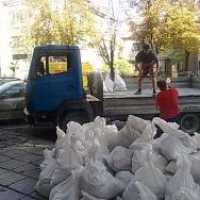 Извозване на строителни отпадъци, стари мебели и битови боклуци в София