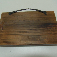 Старо дървено пано / закачалка за ключове с термометър