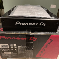 Pioneer CDJ-3000, Pioneer CDJ 2000NXS2, Pioneer DJM 900NXS2, Pioneer DJM-V10 , Pioneer CDJ-TOUR1,  DJM-TOUR1,  Pioneer XDJ-RX3, Pioneer XDJ XZ
