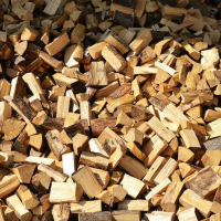 Дърва за огрев Бургас - 220 лв тона! безплатна доставка без почивен ден нарязани нацепени 